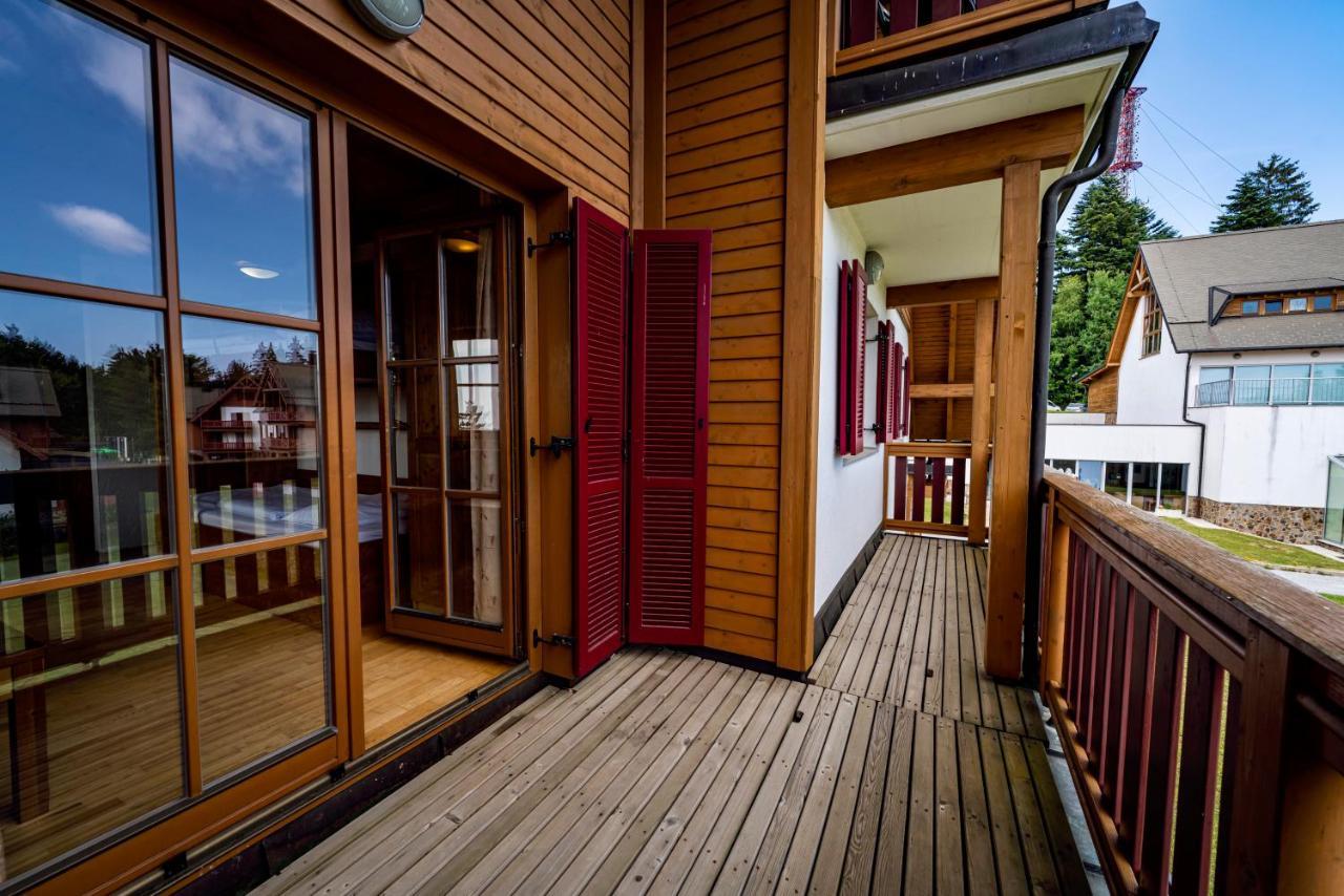 Pohorje Village Wellbeing Resort - Forest Apartments Videc ホコ・ポホリェ エクステリア 写真