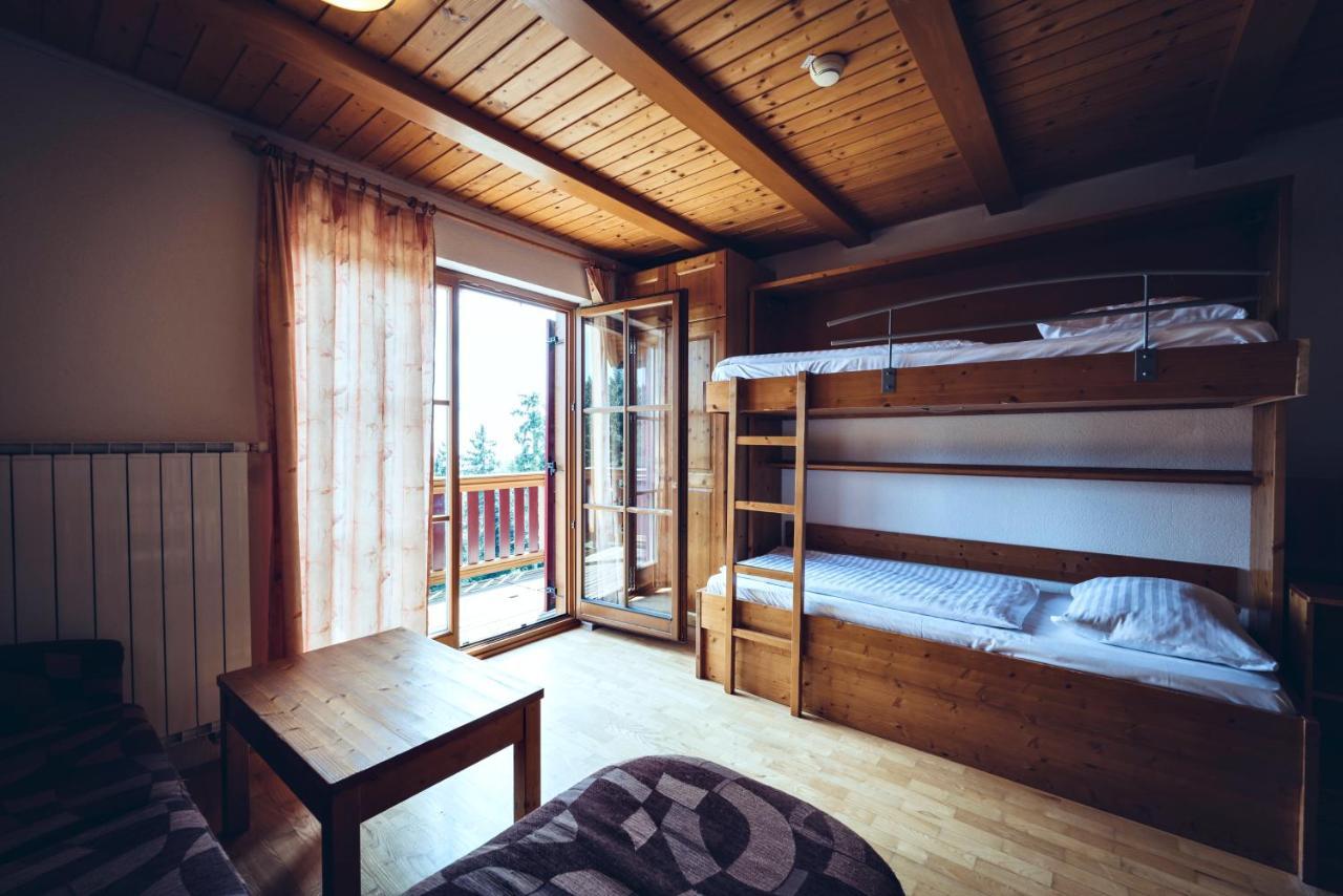 Pohorje Village Wellbeing Resort - Forest Apartments Videc ホコ・ポホリェ エクステリア 写真