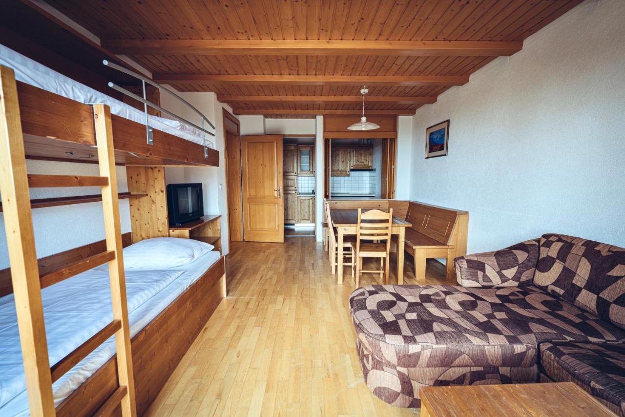 Pohorje Village Wellbeing Resort - Forest Apartments Videc ホコ・ポホリェ エクステリア 写真