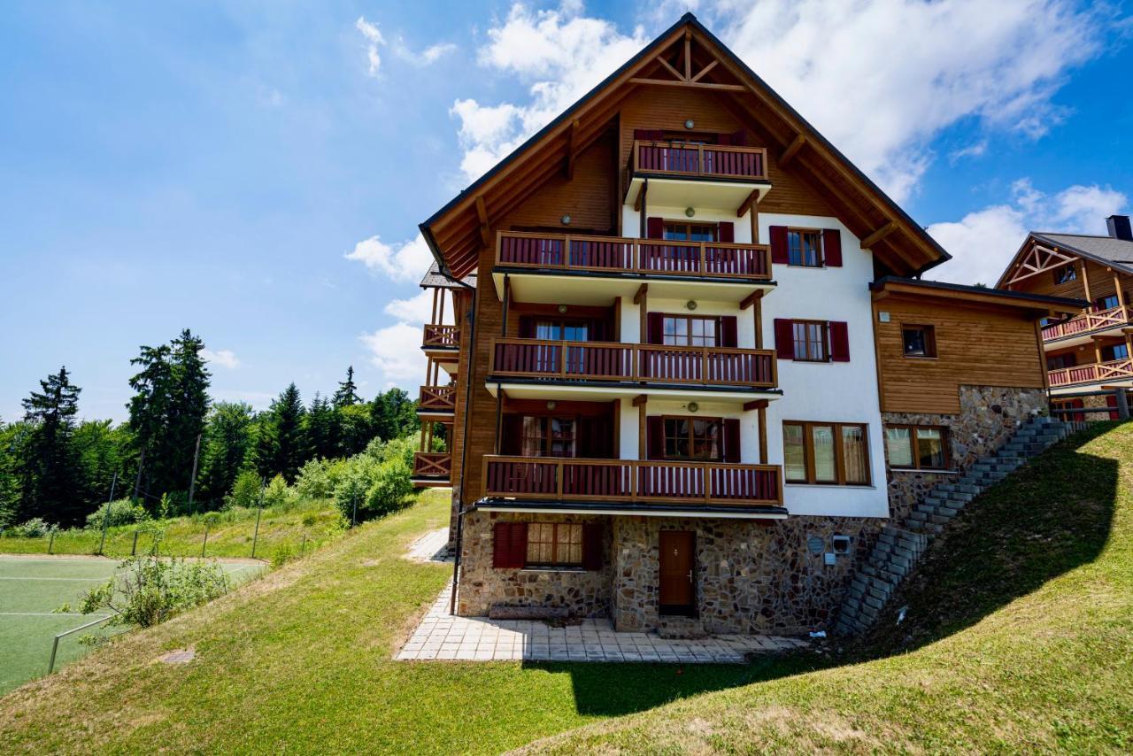 Pohorje Village Wellbeing Resort - Forest Apartments Videc ホコ・ポホリェ エクステリア 写真