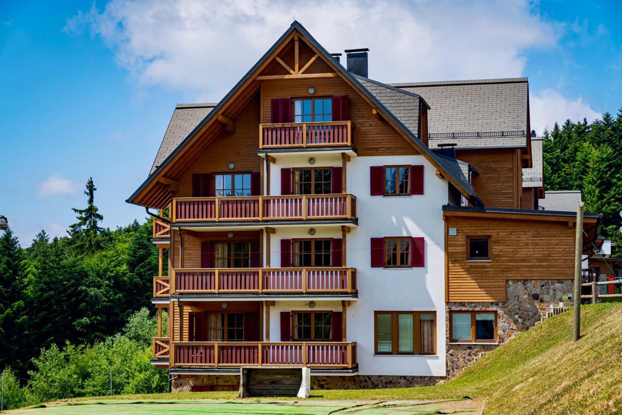 Pohorje Village Wellbeing Resort - Forest Apartments Videc ホコ・ポホリェ エクステリア 写真